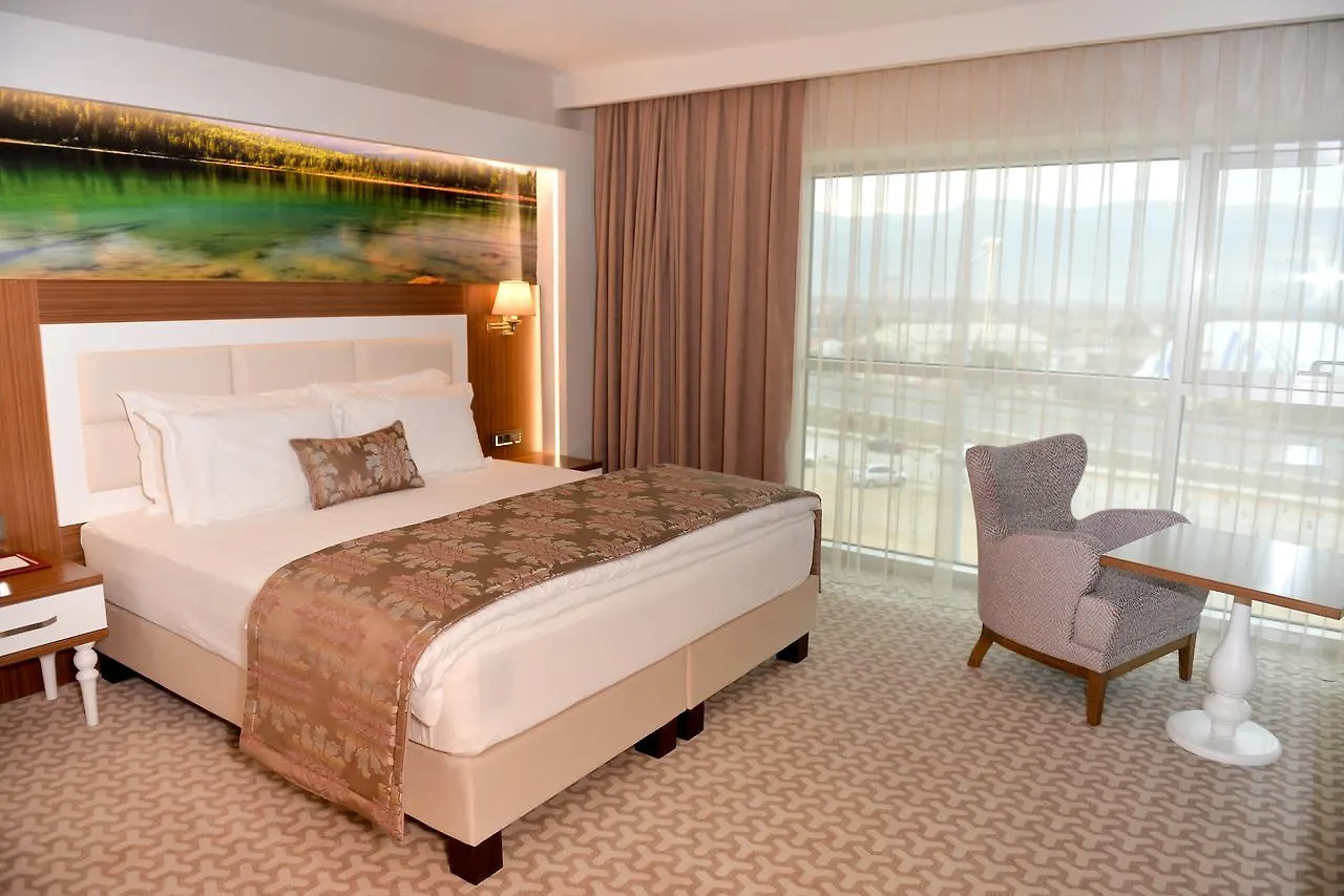 Tuna Otel Rezi̇Dans Gulagzi
